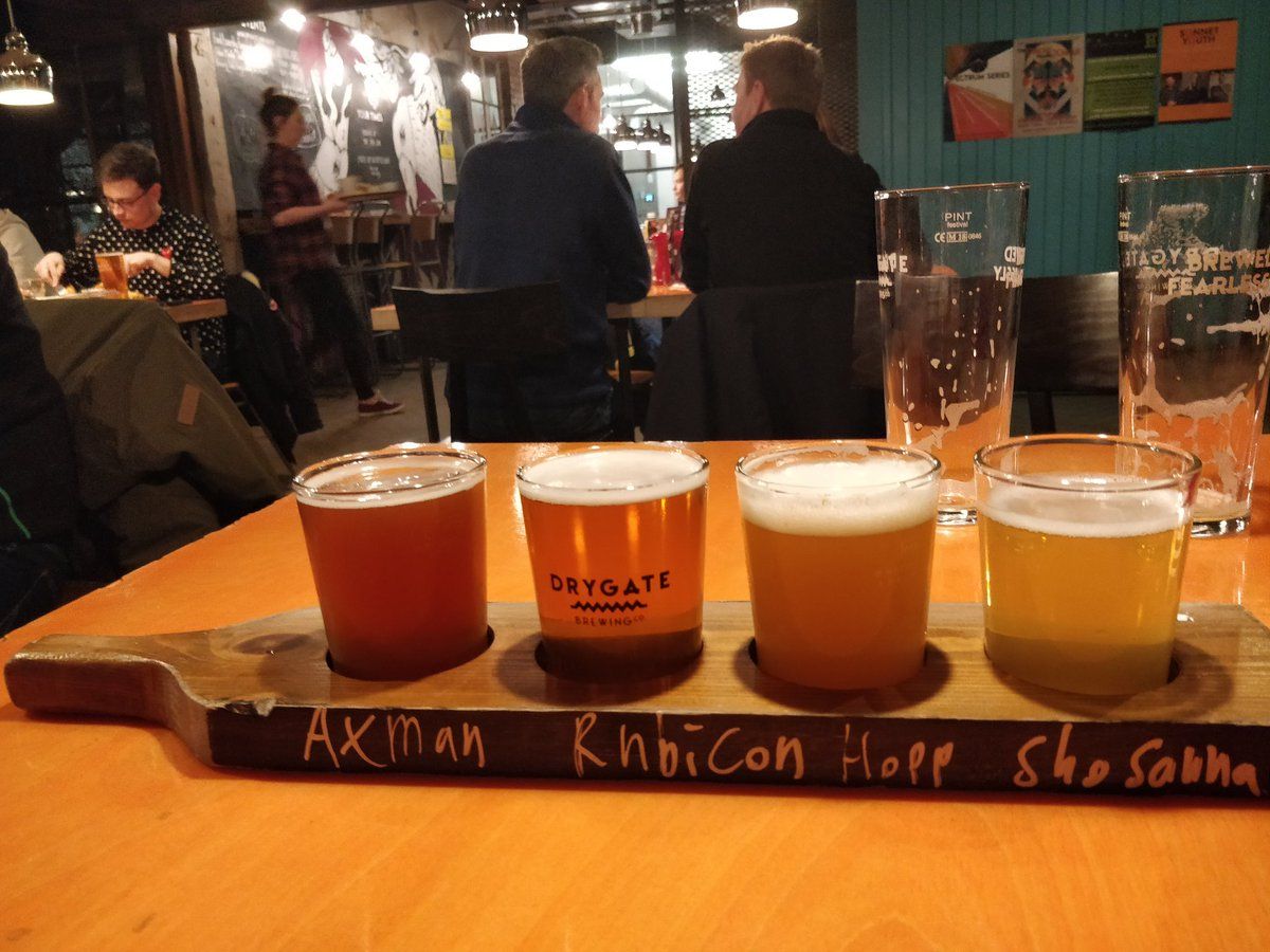 oh my god twitter doesn’t include alt text from images in their API